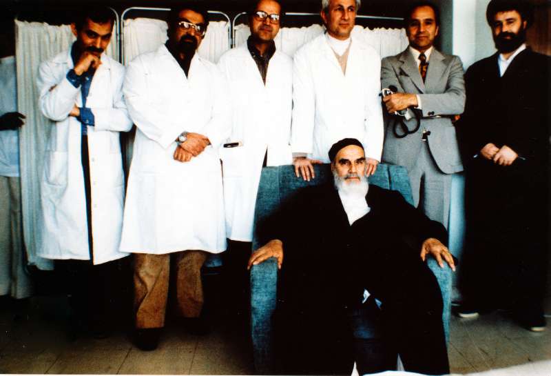 سخنرانی امام خمینی (ره) [در جمع مسئولان و کارکنان وزارت بهداری (وظایف پزشکان و پرستاران)]